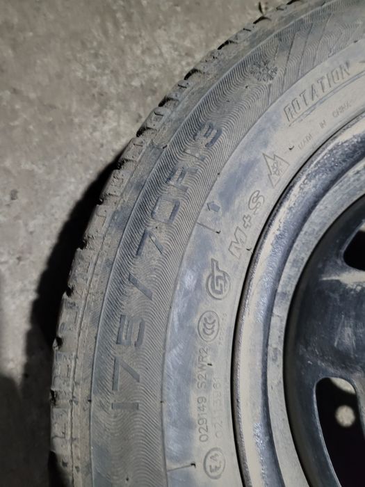 Один железный диск R13 на запаску