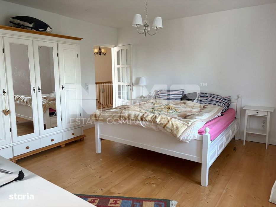 Casă Tip Duplex | Într-O Zonă Liniștită | 6 Camere | Rădăuți