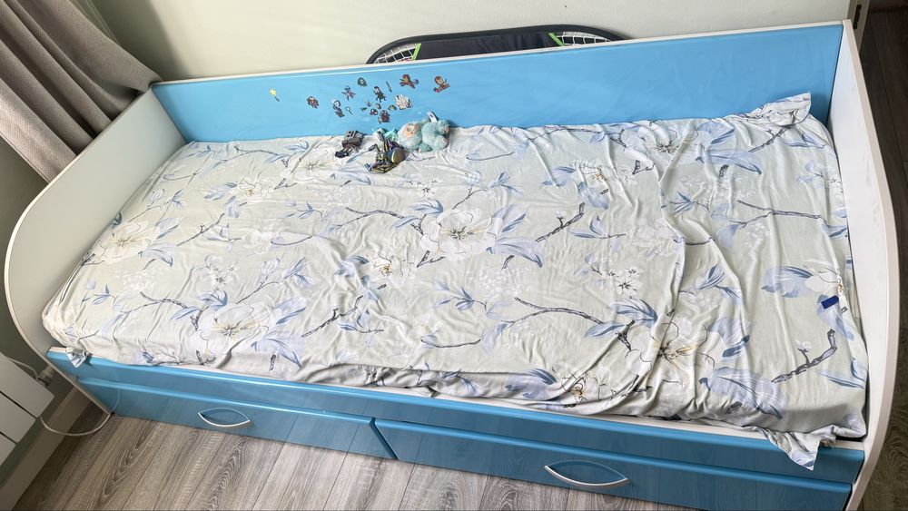 Продам кровать в детскую
