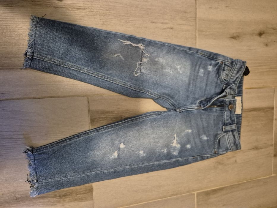 Детски лот от дънки и ризка