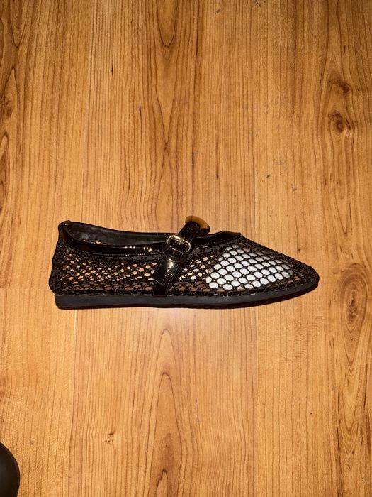 Стильные балетки в сетку