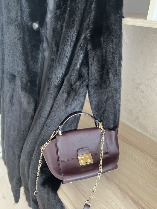 Продается шуба норка. Торг.