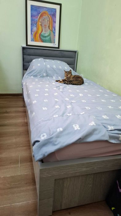 Кровати 2 штуки подростковые с матрасом