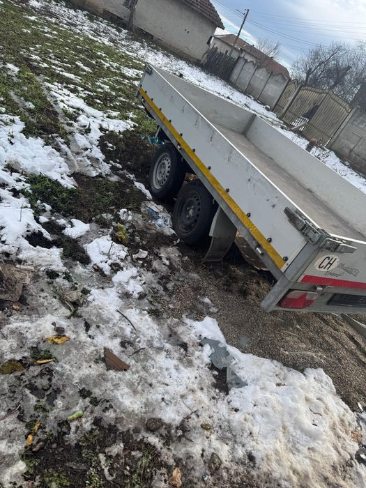 Vând Remorcă adusă din Elveția