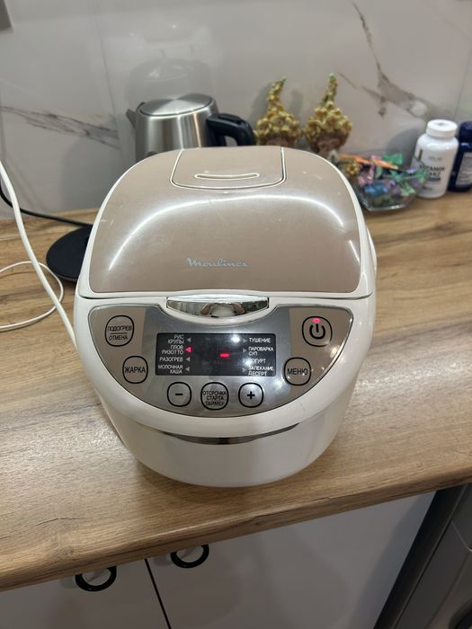 Продам мультиварку Moulinex