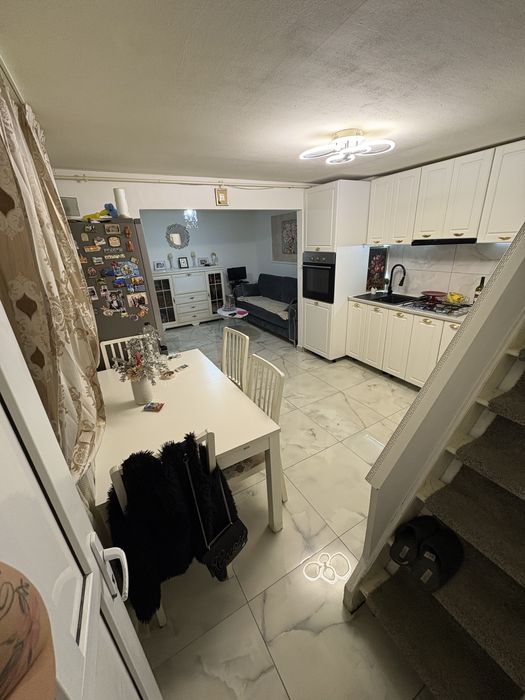 De vanzare casa P+1