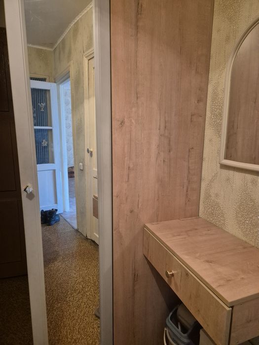 Продам прихожку новую