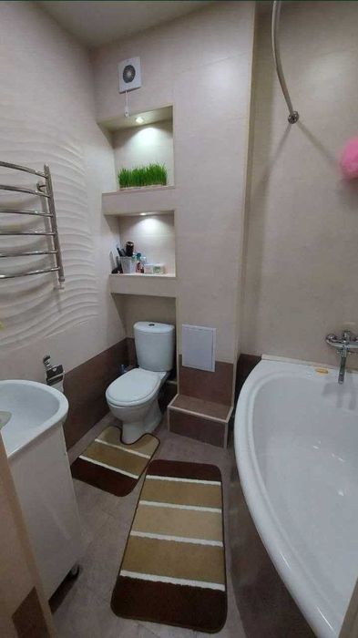 Нуравшон, ТРЦ Ривьера, 1-2/4/4, 42 м2