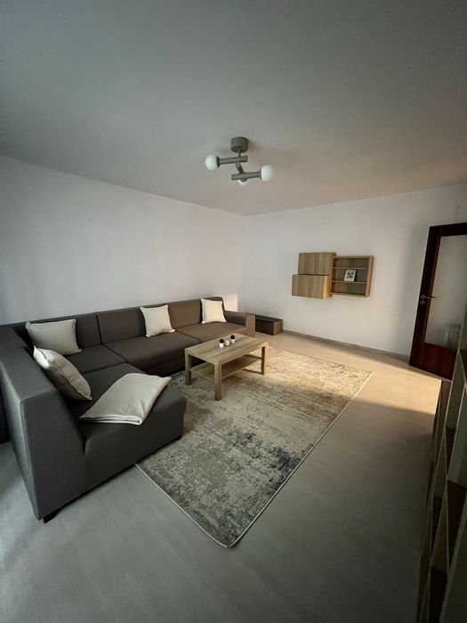Apartament de inchiriat 2 camere, 58 mp, decomandat, Camera de Comert/ Panait Cerna