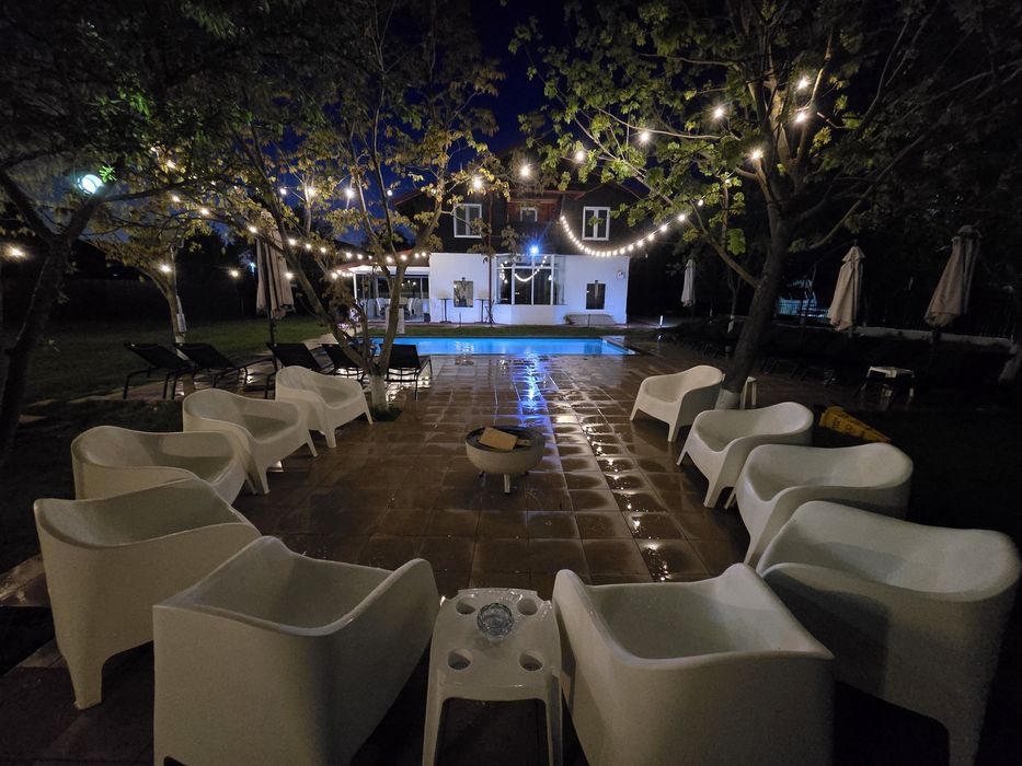 Vila pentru evenimente /piscina/ petrecere / burlacii / teambuilding/