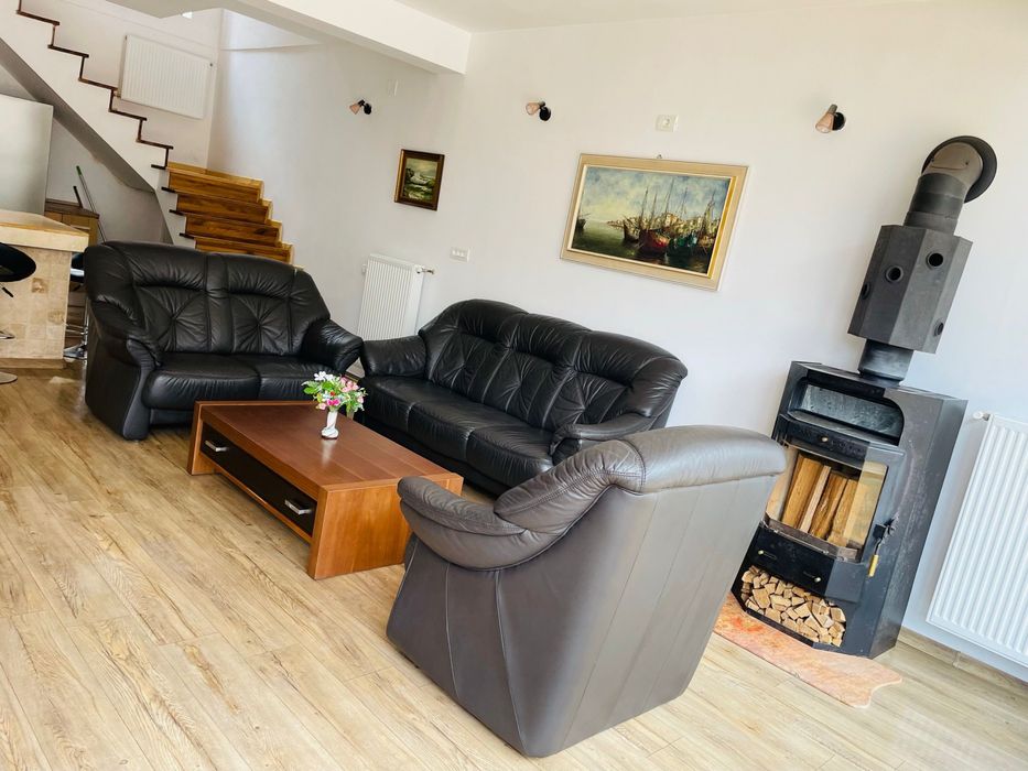 Cabana de inchiriat /vila cu ciubar pe malul lacului tarnita cluj