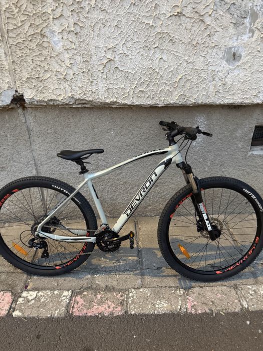 Bicicleta MTB Devron 1.9