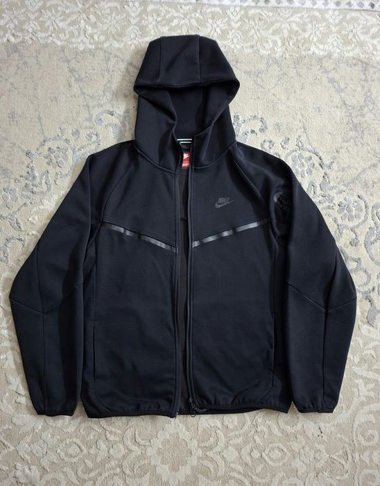 Продам Nike Tech Fleece