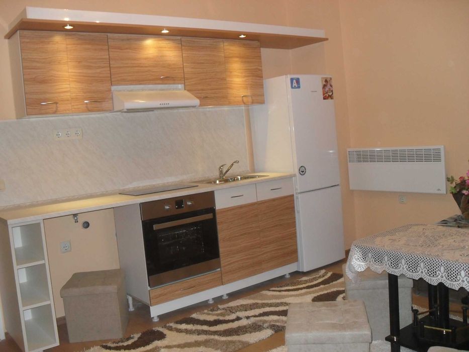 Дава се под наем Двустаен апартамент в Бургас, Меден рудник - зона Б - 55 кв.м за 165 € - Снимка #5