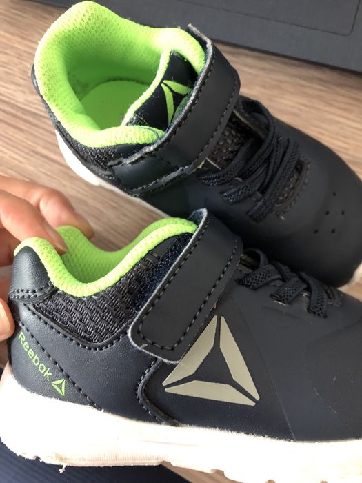 Маратонки reebok 21 размер стелка 14см