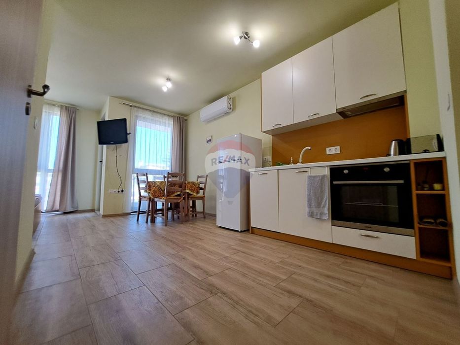 Дава се под наем Едностаен апартамент в к.к. Св.Св. Константин и Елена - 46 кв.м за 459 € - Снимка #6