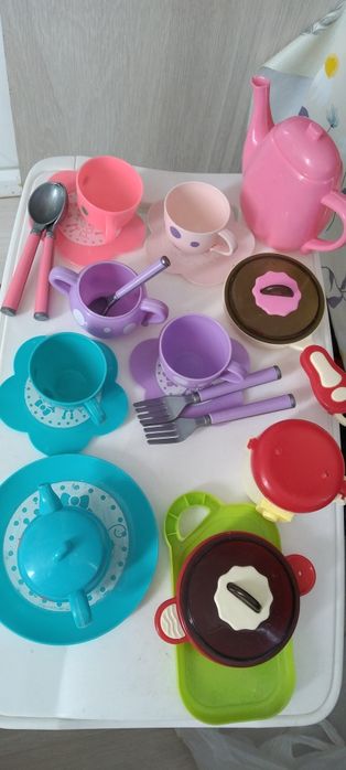 Продам посудку игрушечную