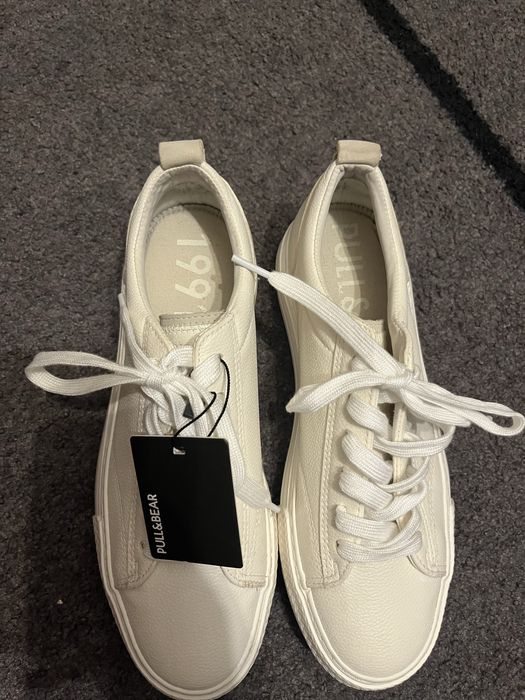 Adidasi dama Pull&bear