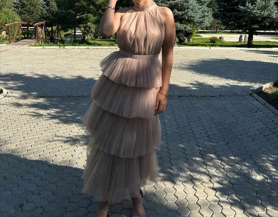 Продам платье р 42-43