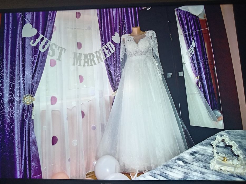 Vând rochie de mireasa
