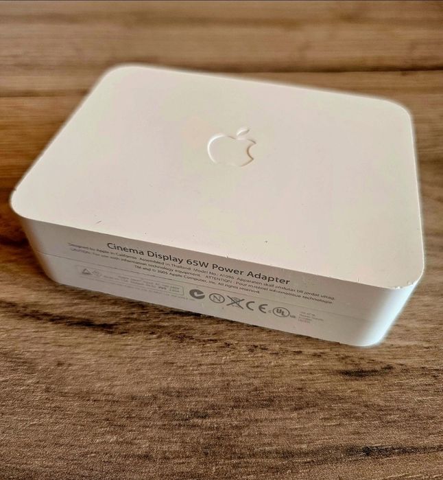Cinema display 65w power adapter