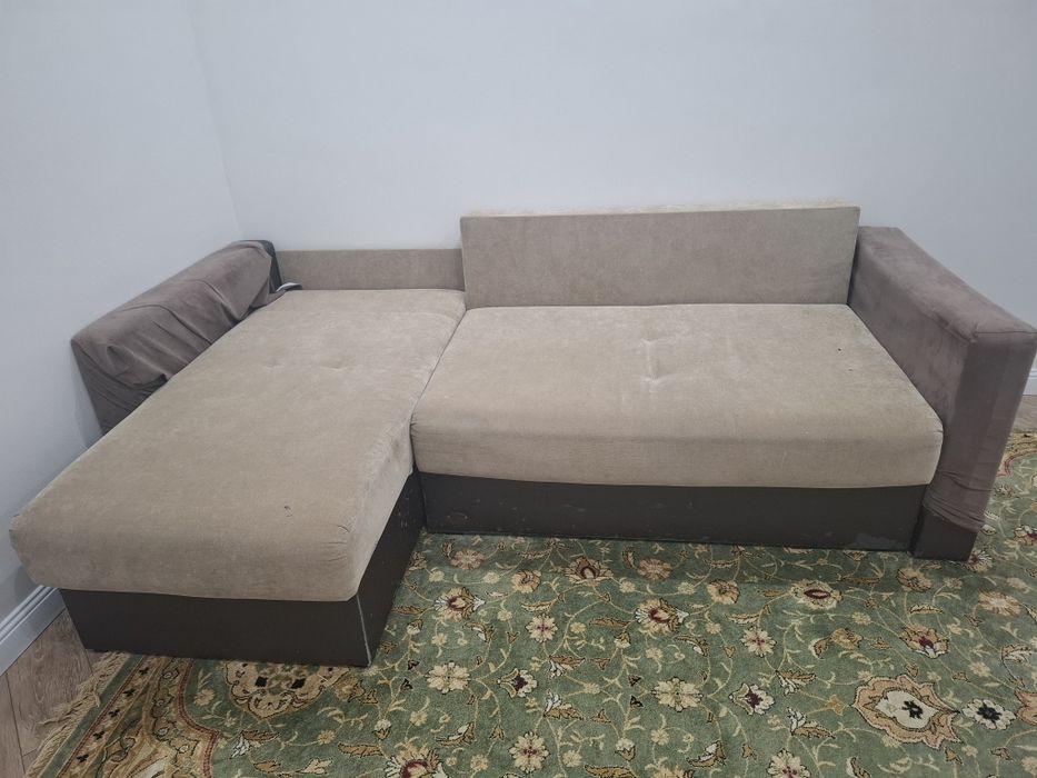 Бесплатно отдам мягкий диван