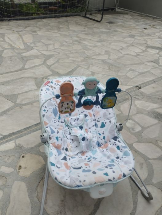 Бебешка количка + зимен кош -кошара,2 шезлонга,проходилка и кош за кол