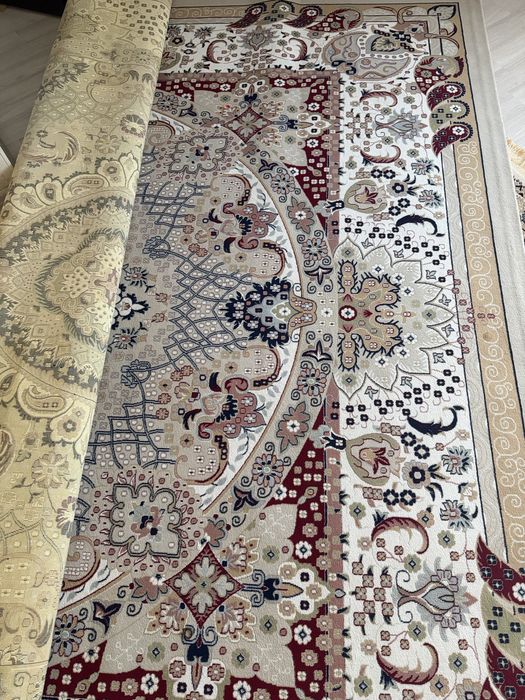 Кілем қонақ бөлмеге