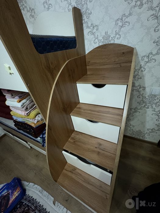 кровать двух этажная