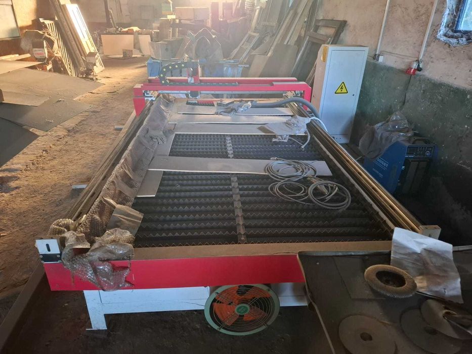 Plasma CNC cutter 1300X 2500 Wintermax 1325 - 100A debitare metal