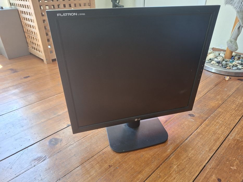 Монитор LG flatron