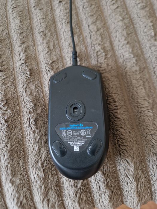 Продам мышку Logitech G102