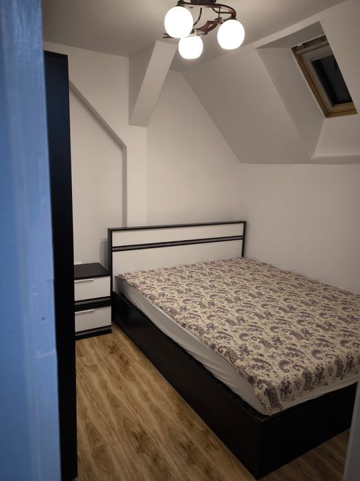 Închiriez apartament cu 3 camere