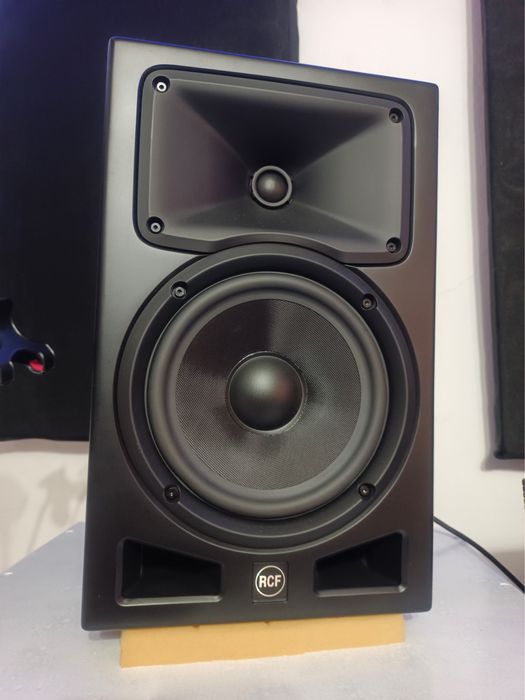 Студийные мониторы RCF Ayra Pro 8 (пара)