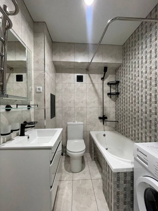 1 в 2 / 3 / 4 на Ц 5 ( школа Эрудит ) своя