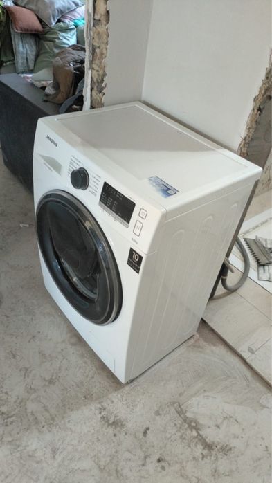Продам стиральную машинку