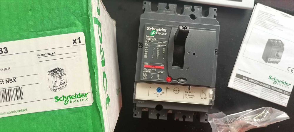 Автоматичен прекъсвач Schneider Electric ComPact NSX100F 50A (LV429633)