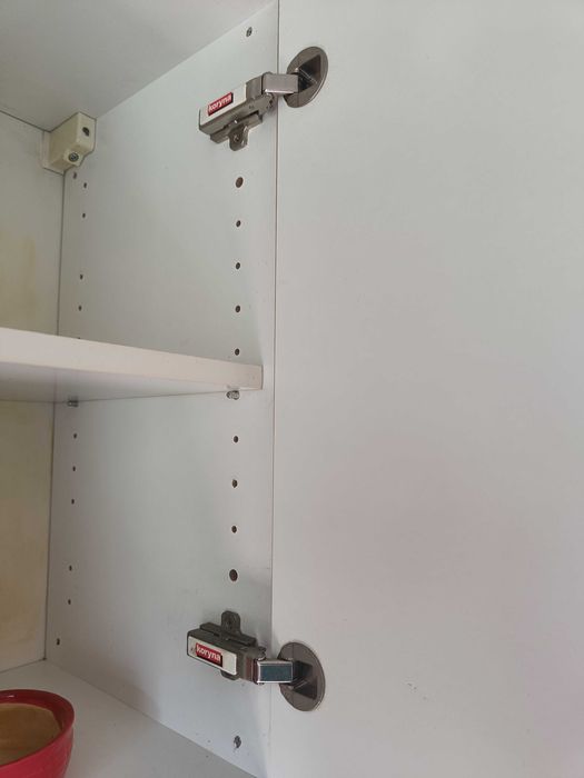 Цяла кухня без уредите