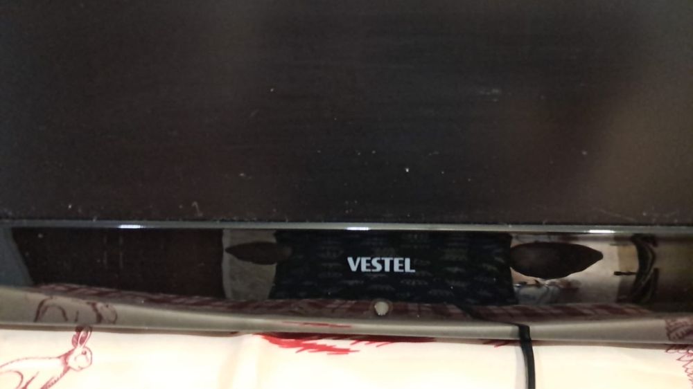 Телевизор Vestel LCD TV 19880