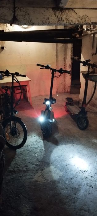 Vând trotineta bicicleta