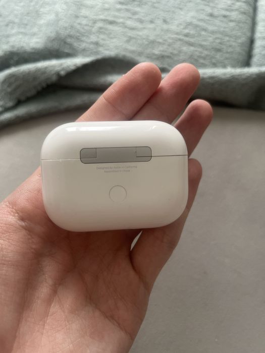 Продам Airpods pro