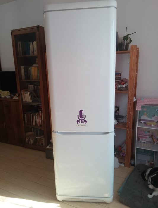 Холодильник Ariston