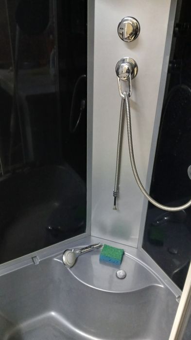 Душевая кабина продаётся