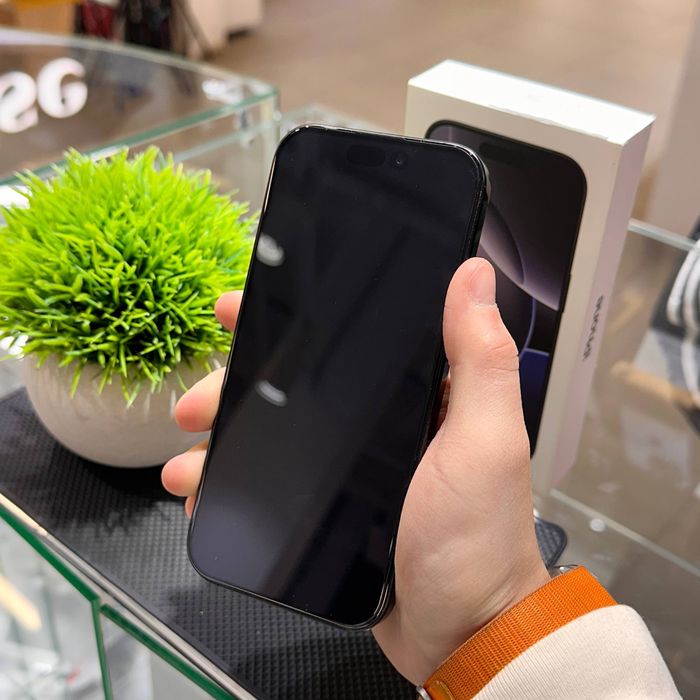 iPhone 16 Pro 128gb 100% | iStore