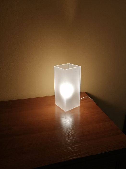 Нощна лампа стъклена 1 бр.