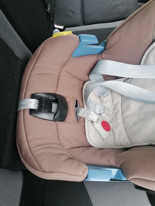 Cybex Aton 3 кош за кола с база