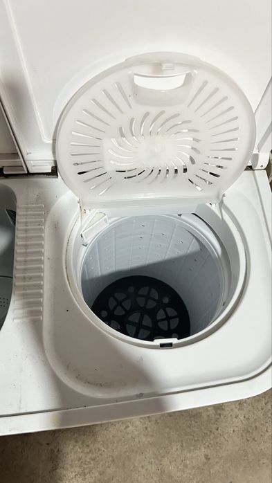 Продается стиралная машинка полуавтомат SHIVAKI