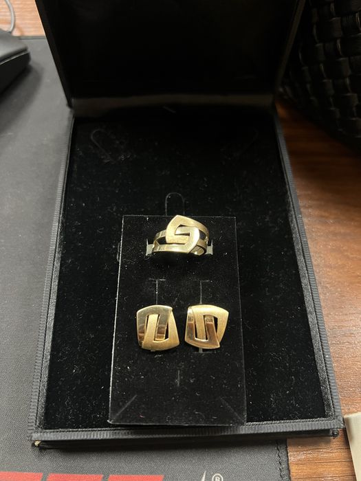 Tilla komplekt sotiladi