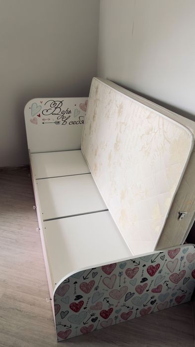 Кровать в детскую