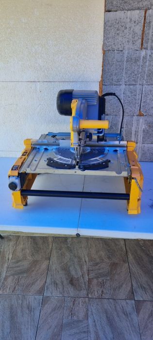 Circular DEWALT DW 743 N 2000 W